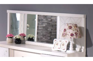 Прямоугольное настенное зеркало в гостиную Мира MIRA-10 белое